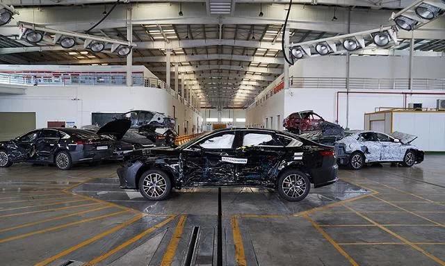 安全碰撞测试全部拿下，汉究竟有什么秘诀？