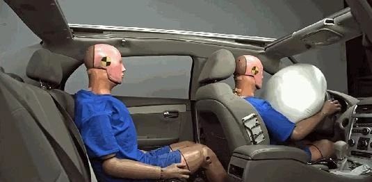 汽车前排座椅正面碰撞的仿真分析及优化